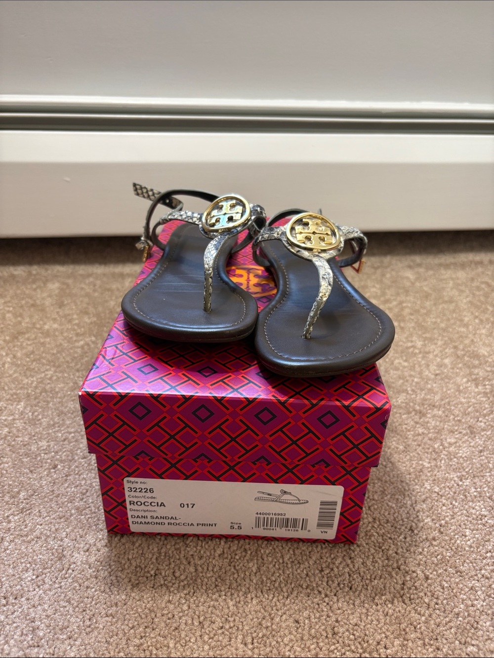 Tory Burch Gold-Logo Snake-Print Thong Sandals - Black